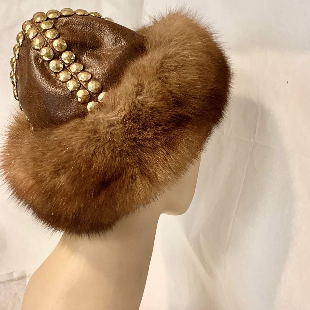 Fur Hat - Picture 8 of 16